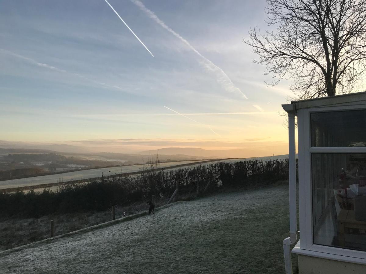 Cwtch Farm Bed & Breakfast Ystalyfera Экстерьер фото